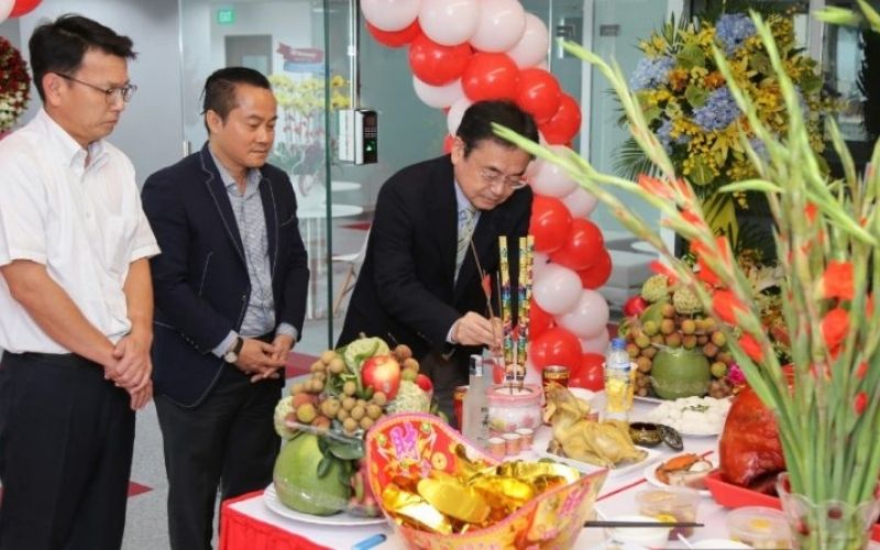 Chọn ngày khai trương hợp mệnh giúp giảm rủi ro và thu hút may mắn cho tuổi Bính Ngọ